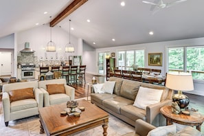 House (4 Bedrooms) | Interior - Riverwood: South Haven Retreat on 10 Acres (South Haven)