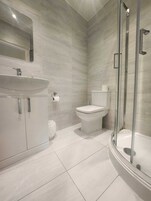 Camera Classic | Bagno | Doccia, asciugamani