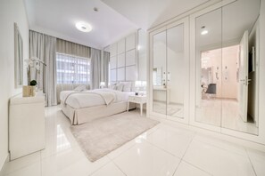 1 sovrum, värdeförvaringsskåp på rummet och strykjärn/strykbräda