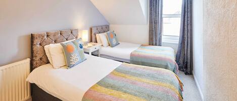 5 soverom, strykejern/-brett, reiseseng for barn og wi-fi (inkludert)