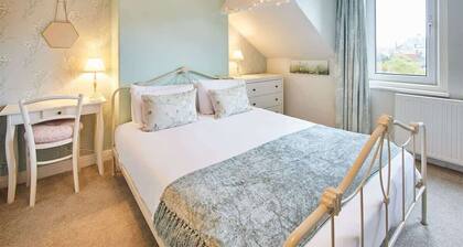Host & Stay | Allium House