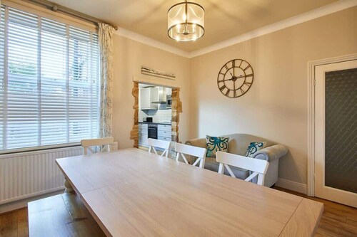 Host & Stay | Allium House