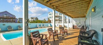 Semi-Oceanfront Dog Friendly w/ Pool, Hot Tub, Elevator, Game Room, Poolside Bar
