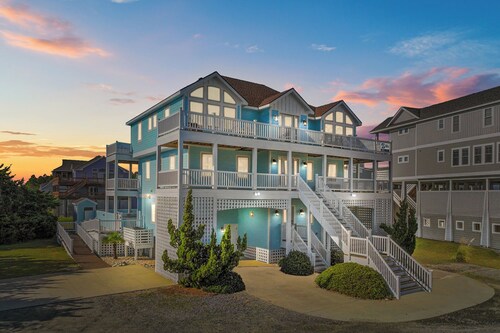 Semi-Oceanfront Dog Friendly, Accessible w/ Pool, Hot Tub, Elevator, Game Room