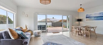 Ocean Breeze 57 Padman Crs Middleton