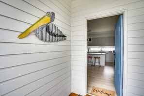 Interior - Ocean Breeze 57 Padman Crs Middleton (Middleton)