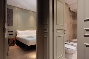 Design-Apartment, 2 Schlafzimmer, Stadtblick, Turm | 2 Schlafzimmer, Zimmersafe, schallisolierte Zimmer