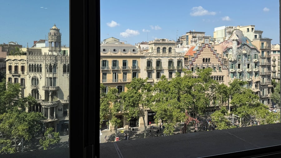 Passeig de Gracia by Enjoybcn