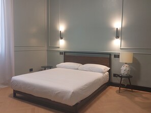 Room | 2 bedrooms, in-room safe, blackout curtains, free WiFi - Mondo7 (Bologna)