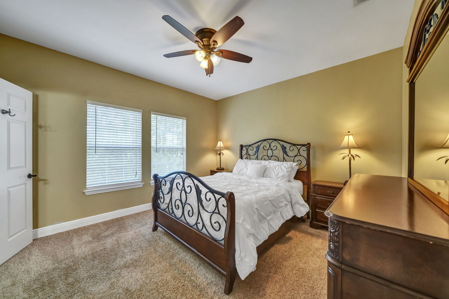 2 bedrooms, iron/ironing board, WiFi (free), bed sheets