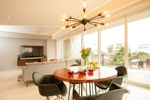 Dining - Prime 2BR Condo, Rooftop Pool & Gym (Puerto Vallarta)