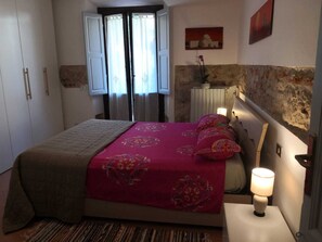 1 dormitorio, wifi gratis, ropa de cama