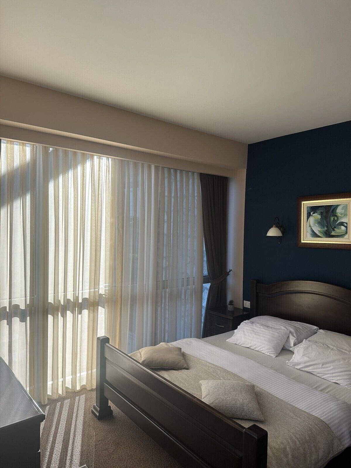 Basic Double Room | Meja, langsir/tirai gelap terus, kalis bunyi, seterika/papan seterika 