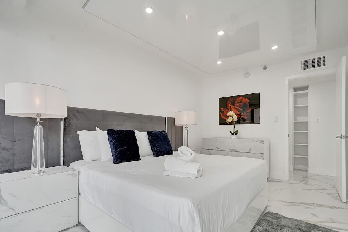 Apartamento Confort, 1 habitación, balcón, vistas al canal | 2 dormitorios, decoración individual, mobiliario individual