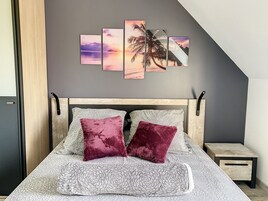 Habitación doble (Reve) | Ropa de cama de alta calidad, tabla de planchar con plancha, wifi gratis