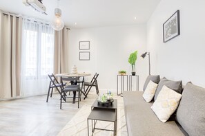 Smart-TV, bøker og filmbibliotek