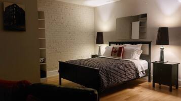 1 bedroom, iron/ironing board, WiFi, bed sheets