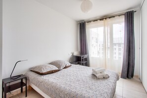 2 bedrooms, free WiFi, bed sheets