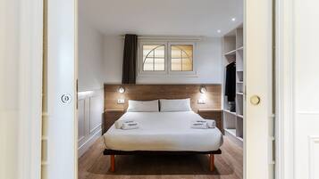 Desk, iron/ironing board, travel cot, free WiFi