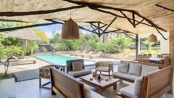 Basic Villa | Living area