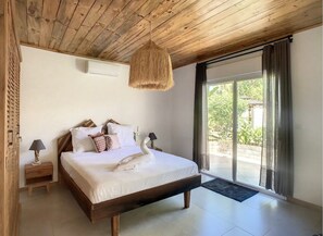 Basic Villa | 4 bedrooms, free WiFi, bed sheets