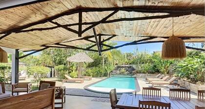 Villa with pool and tropical garden