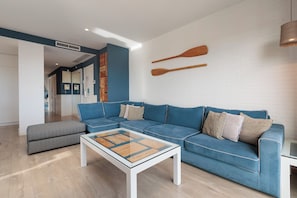 Design-Apartment, Hafenblick, Meerseite | Esszimmer