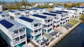 Exterior - Canalfront! Pool, Dock, Near Anna Maria Island (Cortez)