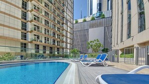 Pool - Premium 1 Bed | Walk to Dubai Mall, Burj Khalifa (Downtown Dubai)
