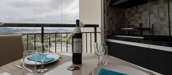 Cosmopolitan Studio - GRU