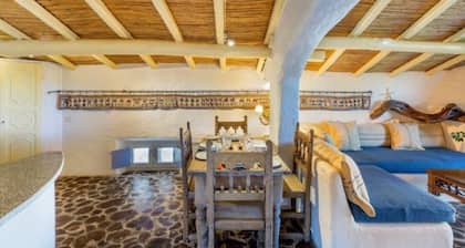 Charming cottage in San Pantaleo. House "The Wisteria"