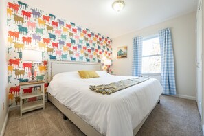3 habitaciones, escritorio, tabla de planchar con plancha y wifi 