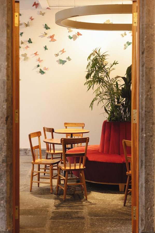 Bar (in der Unterkunft)