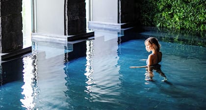 NINE DOTS Azorean Art Boutique Hotel