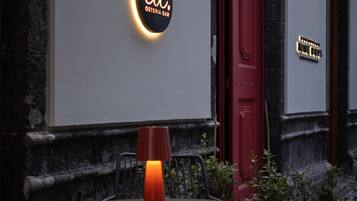 Breakfast, lunch, dinner served; Italian cuisine, garden views