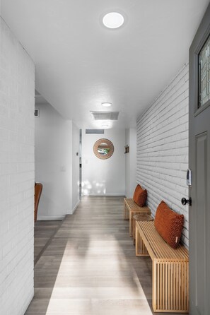 Interior - Spacious Tucson OASIS 4BD/2.5BA, Sparkling Pool, Billiards, Pingpong, Family-Fun (Tucson)