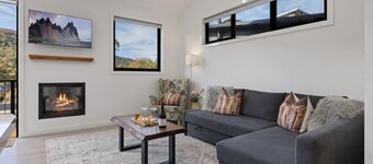Alpine Lake Retreat | Crackenback | Mountain views