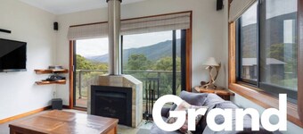 Nurrawallee | Crackenback | Views | Spa and Sauna