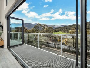 Interior - Astia Chalet | Crackenback | Amazing views | 2BR (Crackenback)