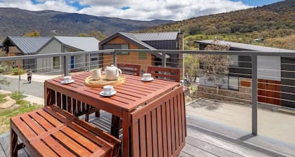 Grasmere Chalet | Crackenback | Amazing Views | 2B