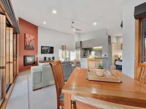 TV, fireplace, stereo