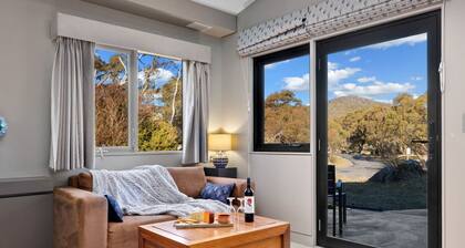 Udelka Studio | Crackenback | Serene