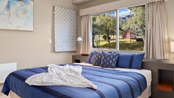 1 bedroom, iron/ironing board, bed sheets