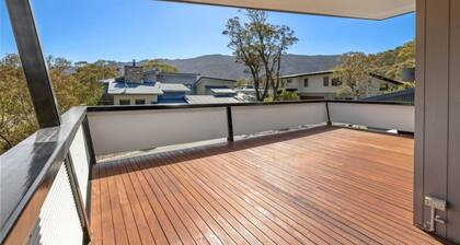 Udelka Chalet | Crackenback | Huge 3BR | Views