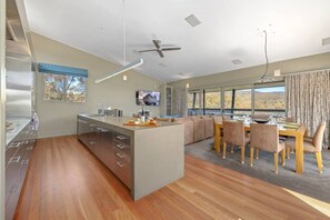 Interior - Udelka Chalet | Crackenback | Huge 3BR | Views (Crackenback)