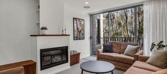 Warrina 8 | Thredbo | Large & on the Village flat