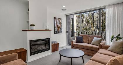 Warrina 8 | Thredbo | Large & on the Village flat