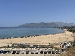 Nær stranden