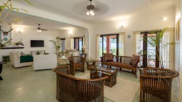 Villa, 5 Bedrooms (Skanda) | Living area