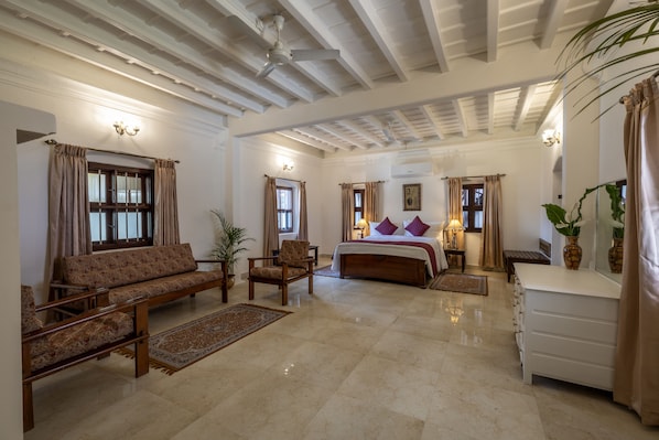 Villa, 5 chambres (Skanda) | Coffres-forts dans les chambres, bureau, fer et planche à repasser